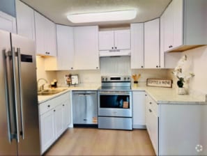 Building Photo - 755 S Alton Way Unit 12C Rental