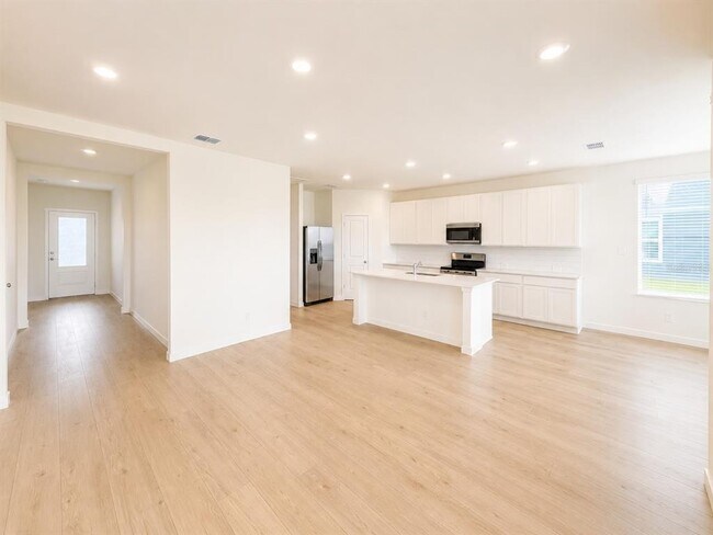 644 RUTH Ave