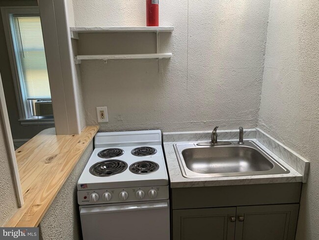 Photo - 1517 N Franklin St