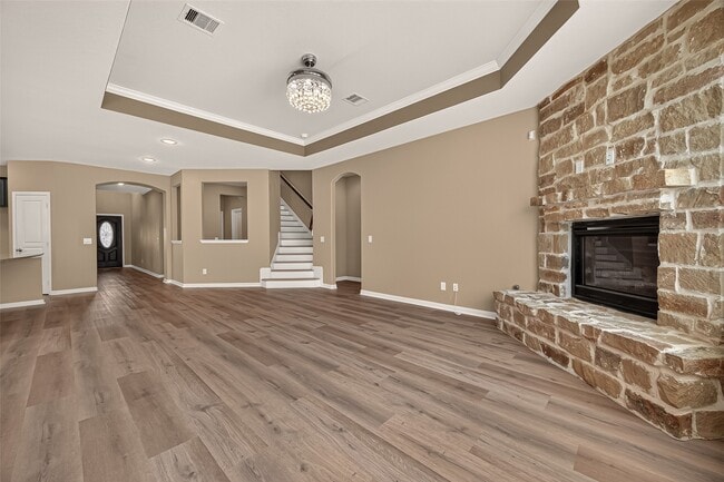 15711 Huddleston Dr