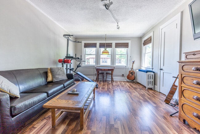 Photo - 823 Laurel Ave Unidad Upper