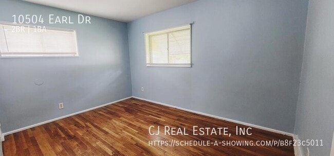 Photo - 10504 Earl Dr