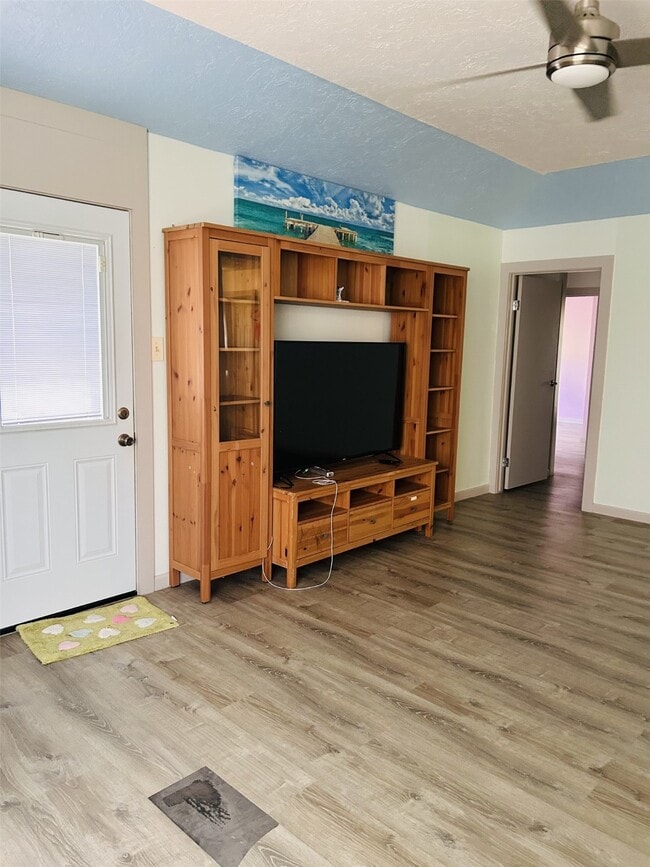 Photo - 31 Back Bay Cir