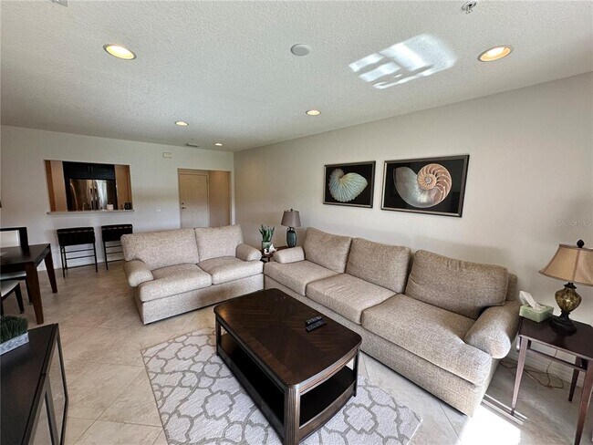 4186 Overture Cir