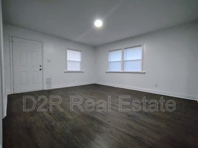 Photo - 7909 Southfield Dr
