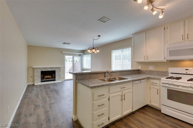 Photo - 4658 Belshire Dr