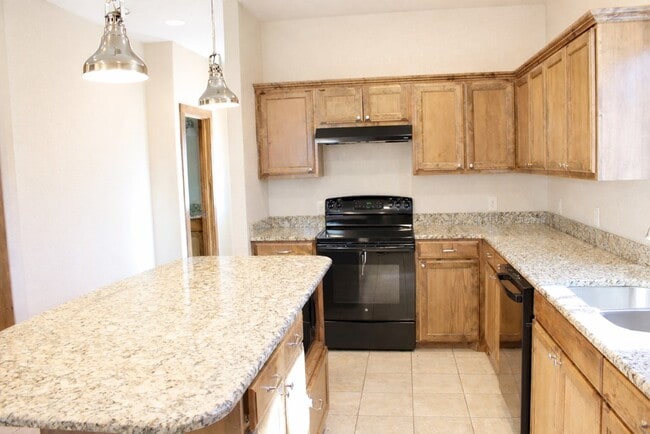 Photo - 701 Bushwhack Rd