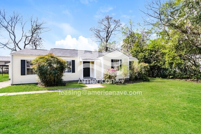 Photo - 28 Springbrook Cir