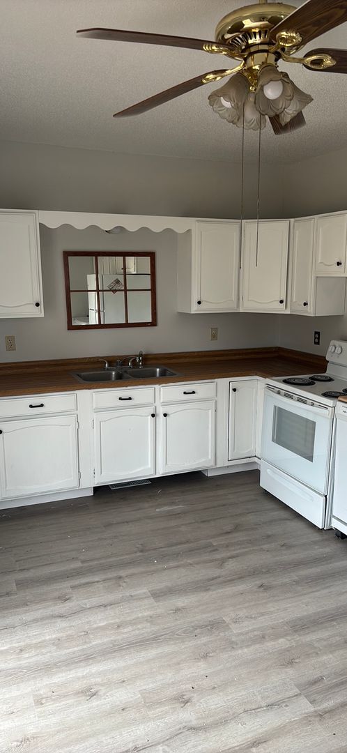 Photo - Charming 2 Bedroom 1 Bath Home for Rent/ Rent Reduced