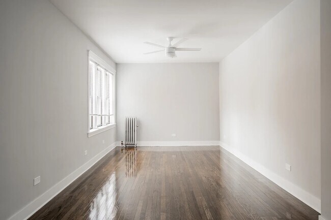 Photo - 5162 W Montrose Ave Unidad 6