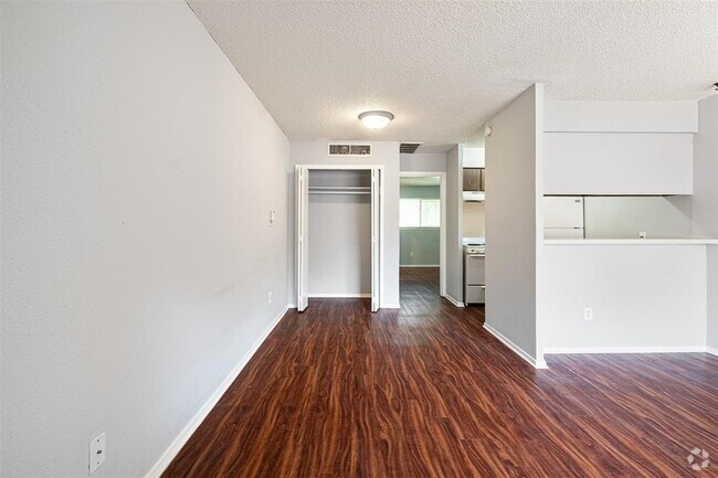 Building Photo - 5211 Tahoe Trail Rental