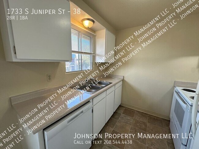 Photo - 1733 S Juniper St Unit 38