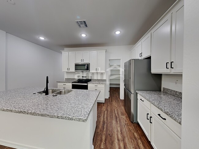 Photo - 15074 W Sherman St