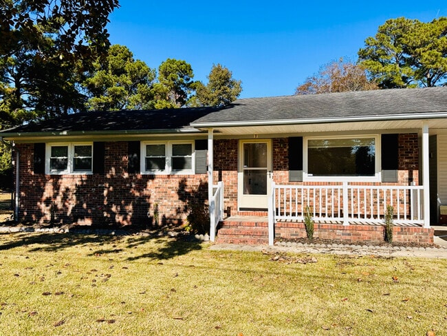 Building Photo - 7 Princeton Dr