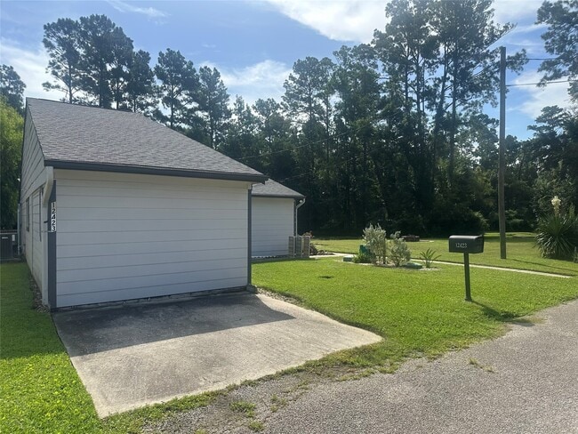 Photo - 12423 Woodlake Ln