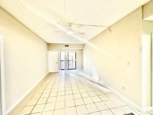 Photo - 211 Heritage Blvd