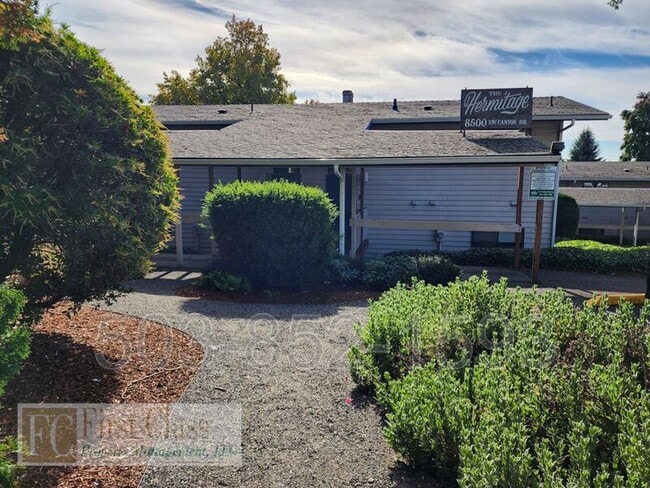 Photo - 8500 SW Canyon Dr