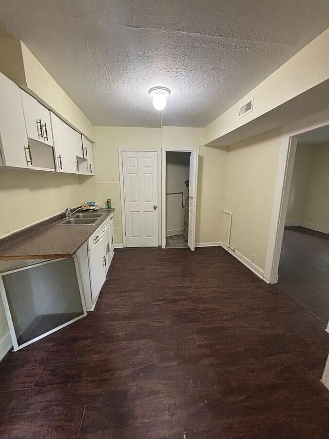 Photo - 7311 Guthrie Ave