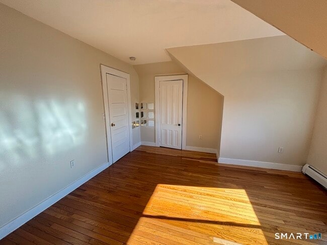 Photo - 358 Park Ave Unidad 3rd Floor