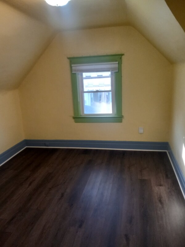 Photo - 539 W Canedy St