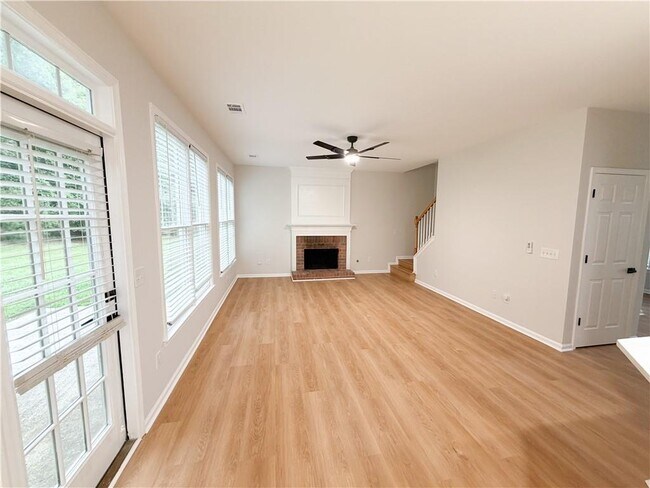 Photo - 2955 Chadbourne Trail