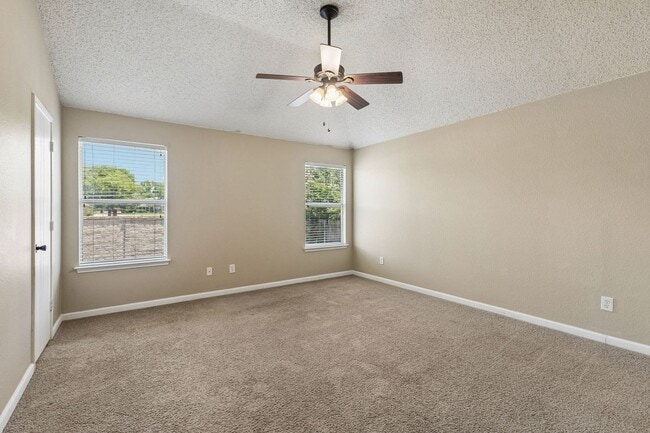 Photo - 246 Pine Crest Dr