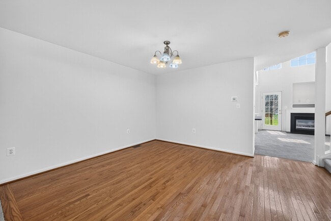 Photo - 335 Wheatfield Cir