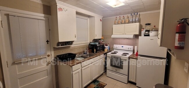 Photo - 5914 Annette St