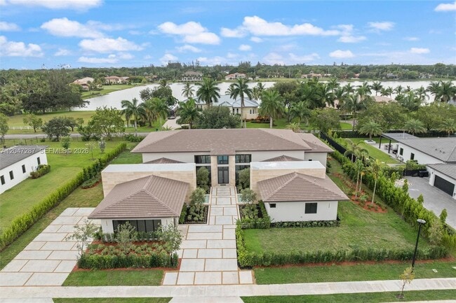 14930 SW 16 Ct