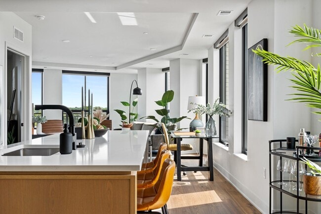 Photo - Waterbury House