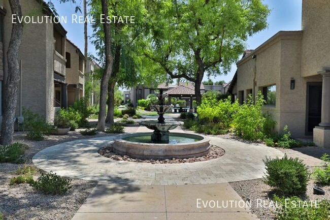 Photo - 5995 N 78th St
