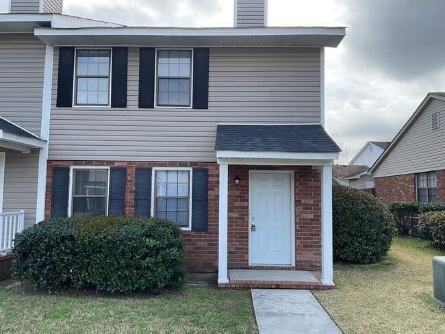 Building Photo - 3924 Miramar Ct