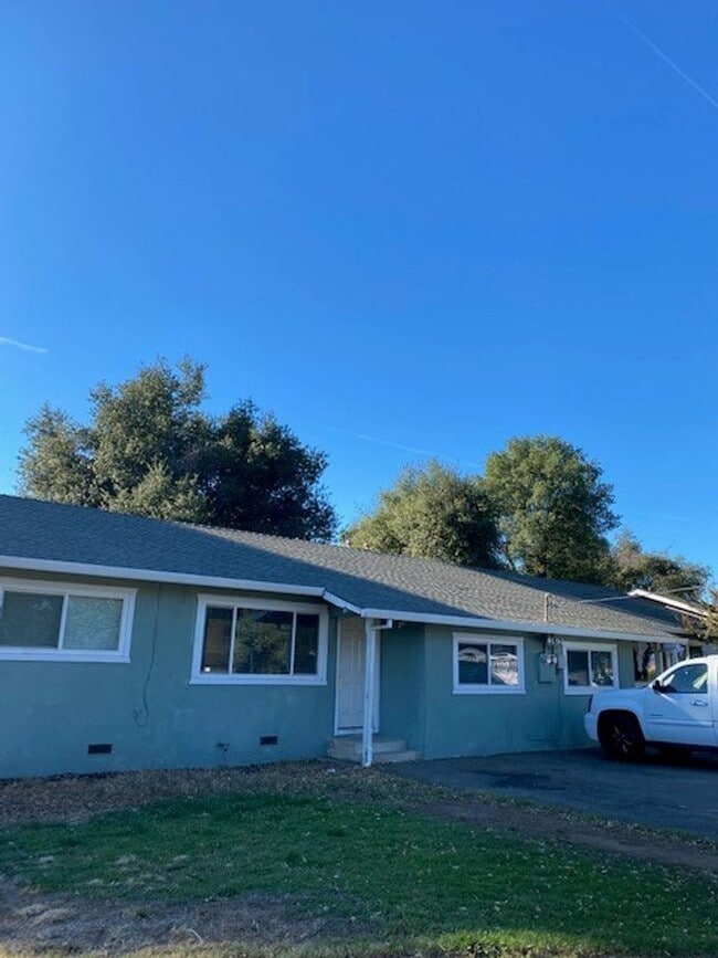 Building Photo - HE281 Unit A Rental