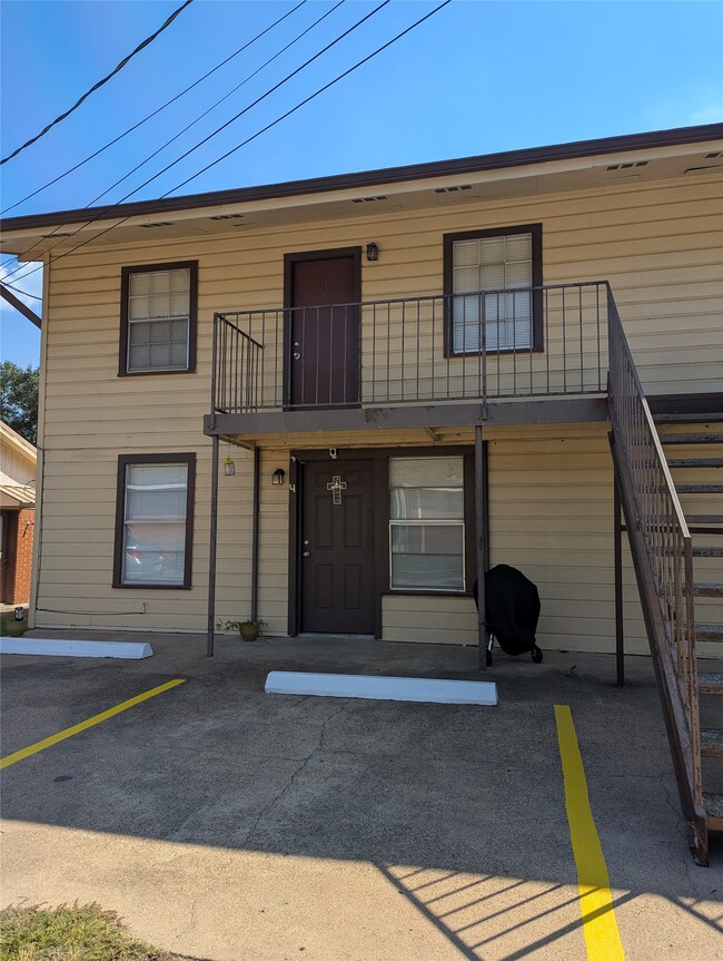 Photo - 1311 1/2 21st St Unit 2