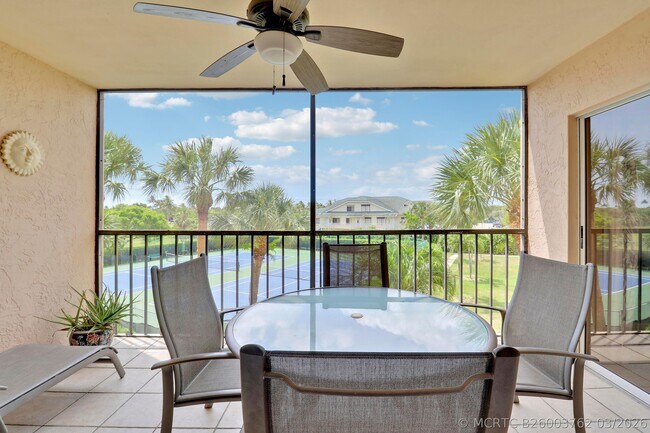 275 Palm Ave Unit A302