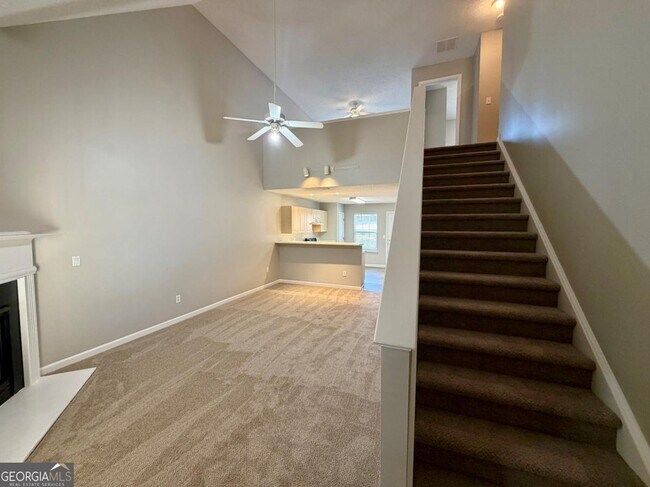 Photo - 15 Lakeside Cir