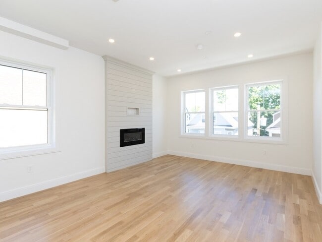 Photo - 71 Stanton St Unit 3