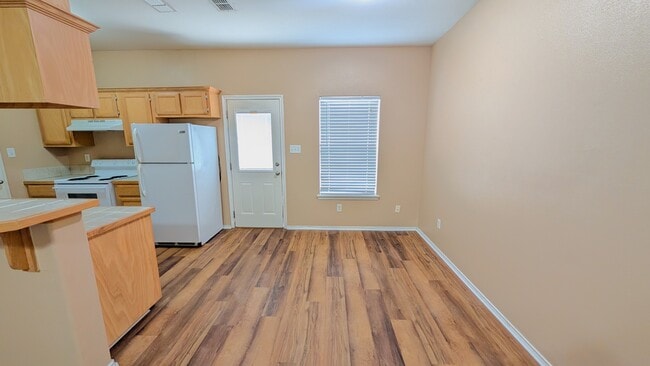 Photo - 808 W Arroyo Park Ln Unit #B