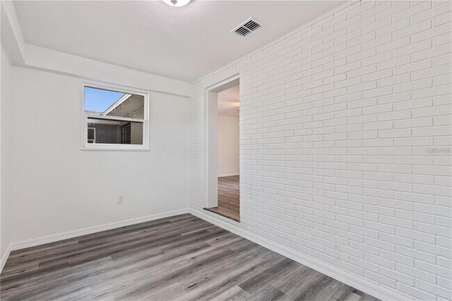 Photo - 112 S Fern Rd