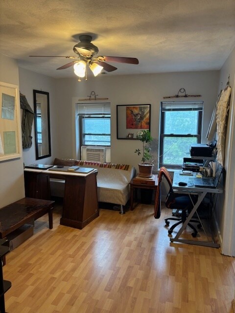 Photo - 281 W 3rd St Unit 3