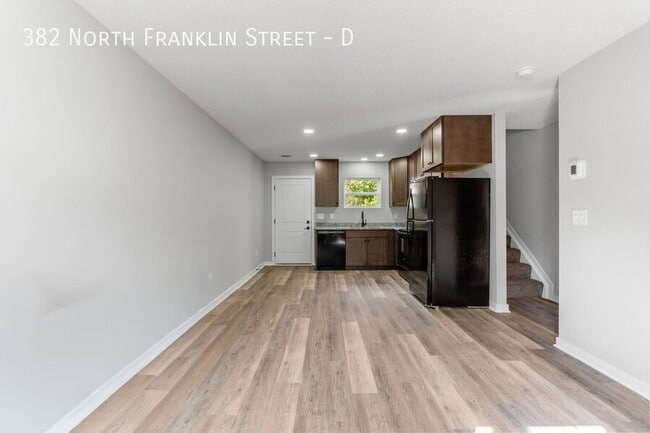 382 N Franklin St Unit D