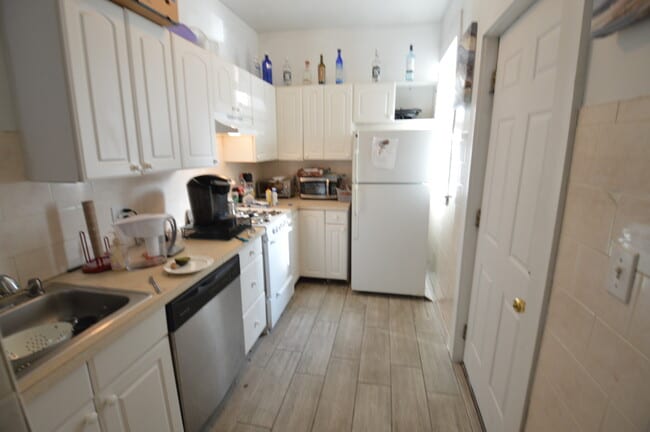 Photo - 56 Egmont St Unit 1