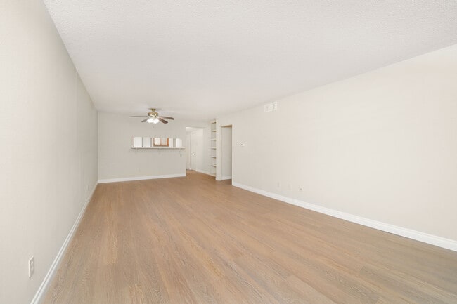 Photo - 12244 Riverside Dr