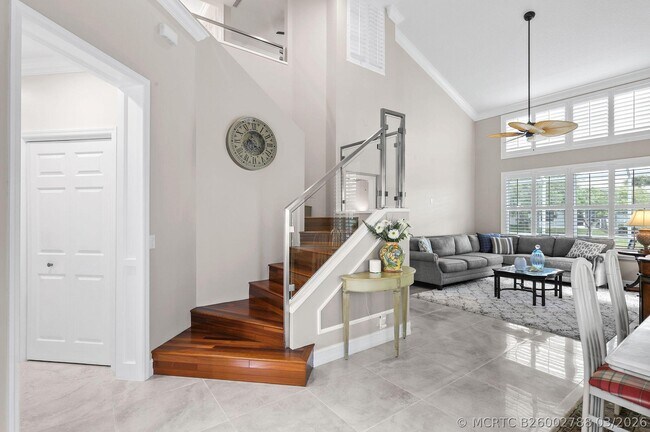 2056 Windward Way