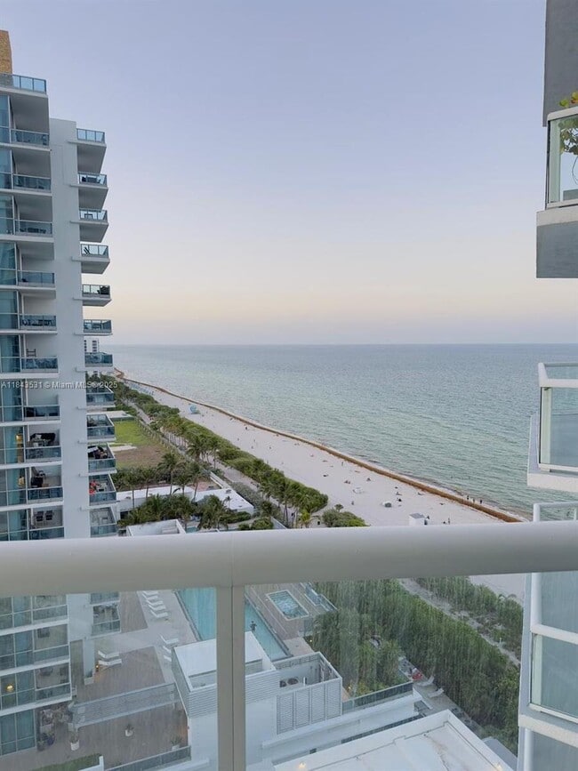 Building Photo - 6515 Collins Ave Unit 1601 Rental