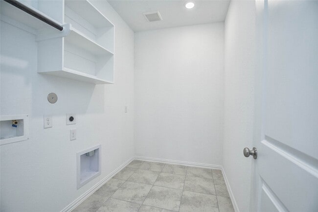 Photo - 8726 Fairbrook Dr