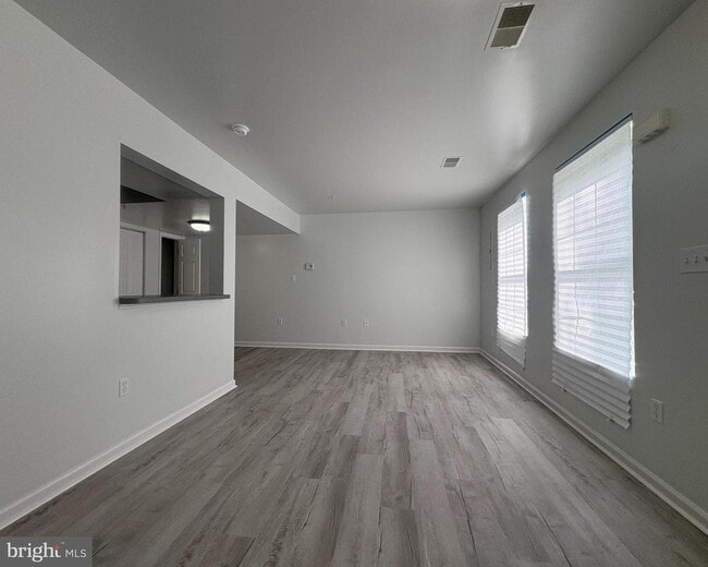 Building Photo - 132 N Altamont Ave Rental