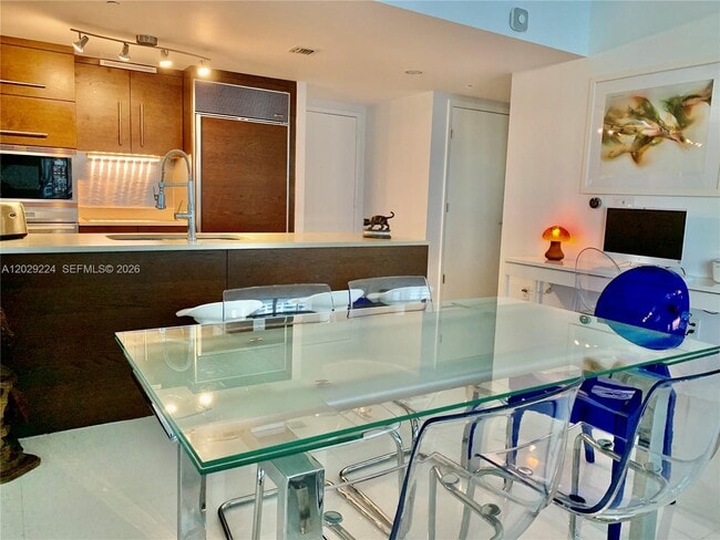 Photo - 475 Brickell Ave Unit 1611