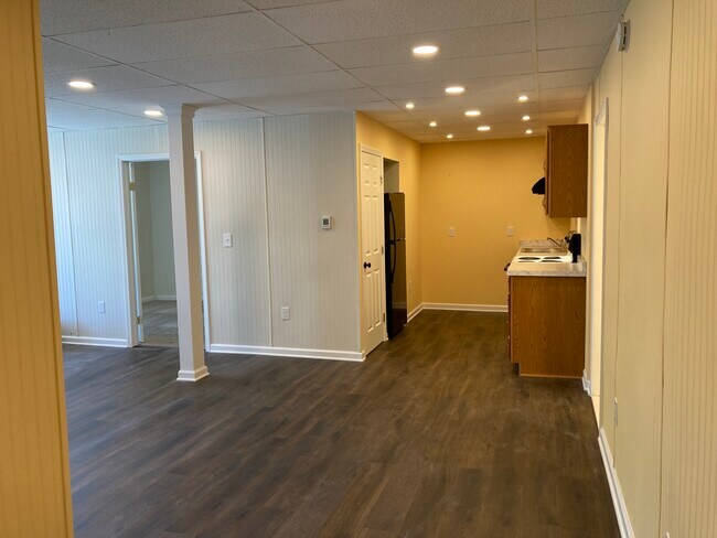 Photo - 109 E Main St
