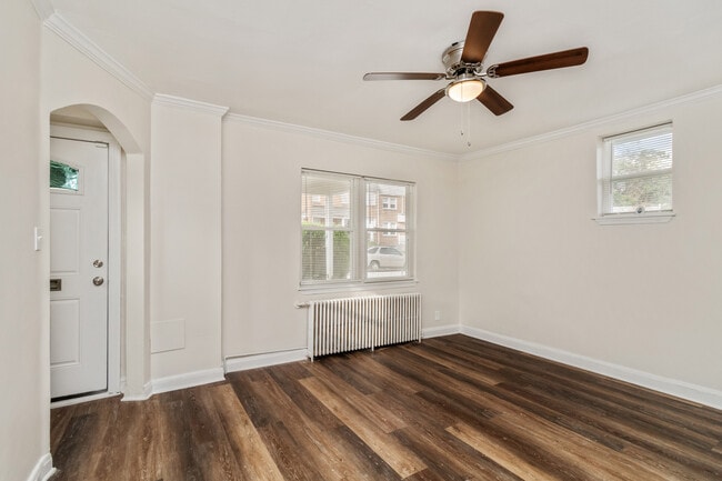 Photo - 2915 Oakford Ave